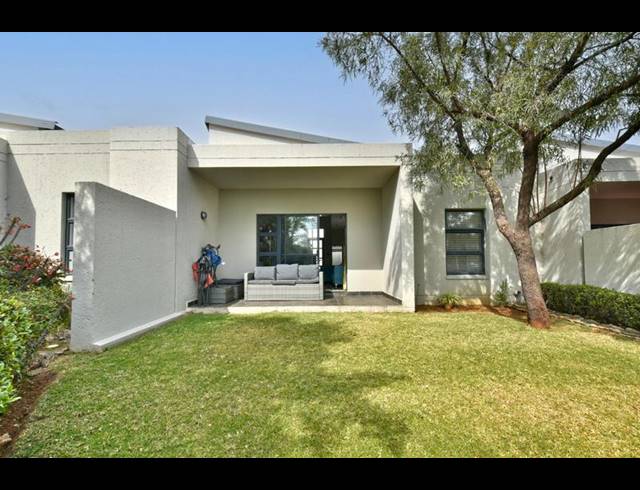 3 BEDROOM TOWNHOUSE FOR SALE IN JACKAL CREEK GOLF ESTATE